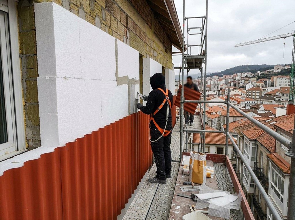 Foto 1 Consigue una fachada más eficiente con la instalación de sistemas SATE en fachadas en Vigo